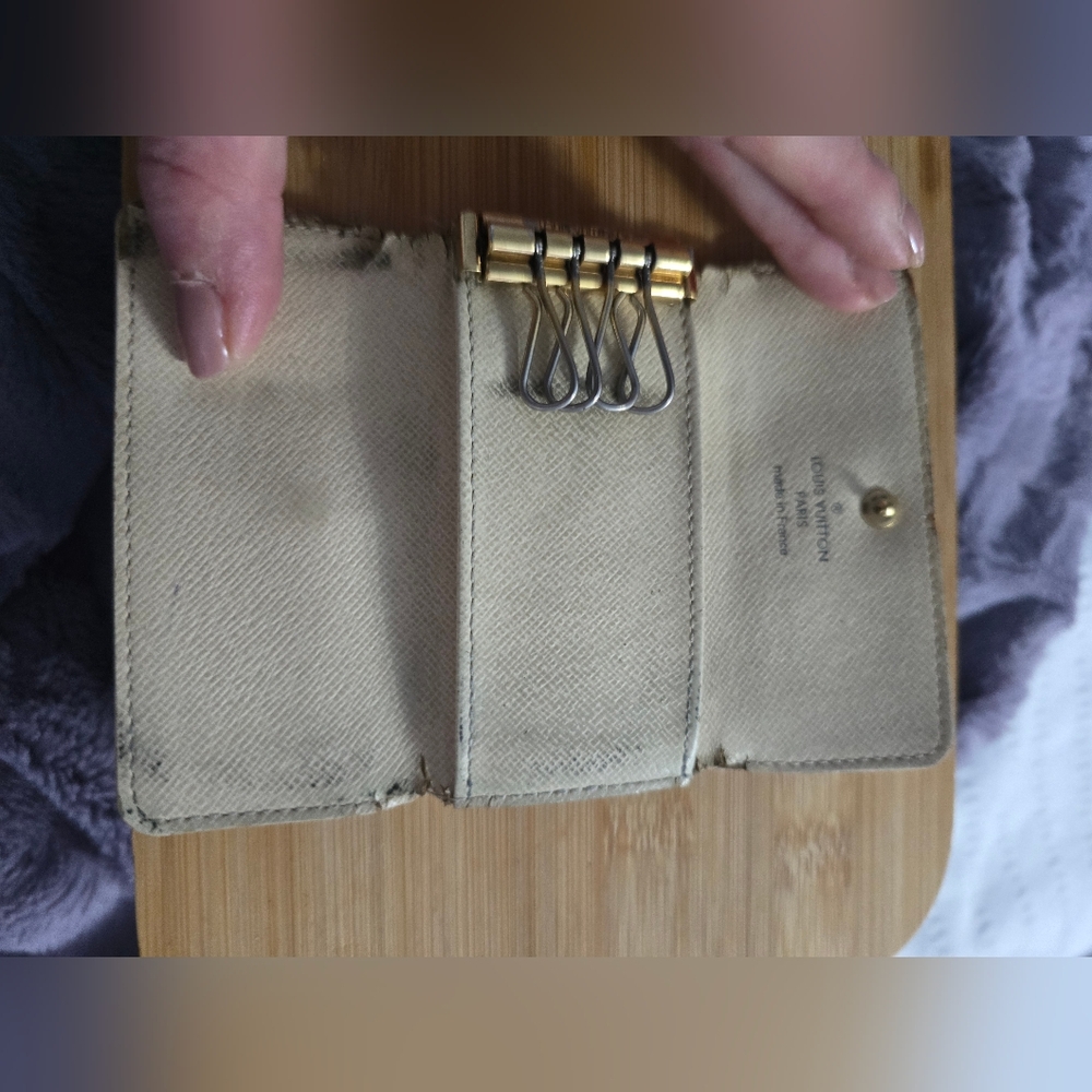 Louis Vuitton Damier Azur 4 key wallet holder - Picture 6 of 7